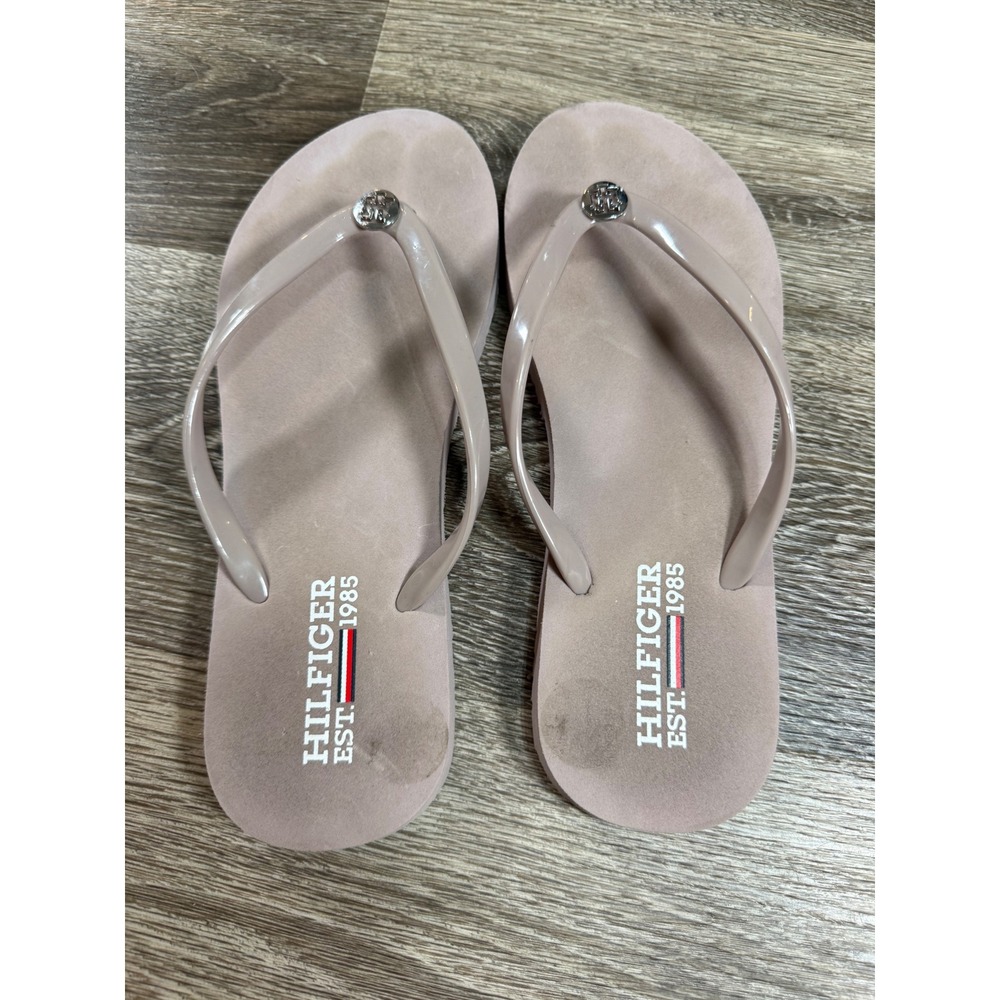 Tommy Hilfiger Womens Tan Logo Thong Flip Flop Sandals Size 7/8